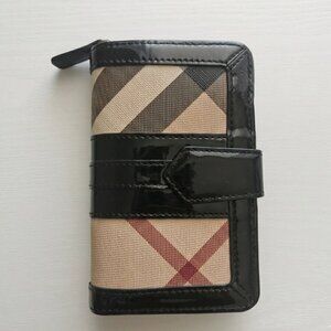 BURBERRY NOVA CHECK FLAP BIFOLD  PATENT LEATHER WALLET